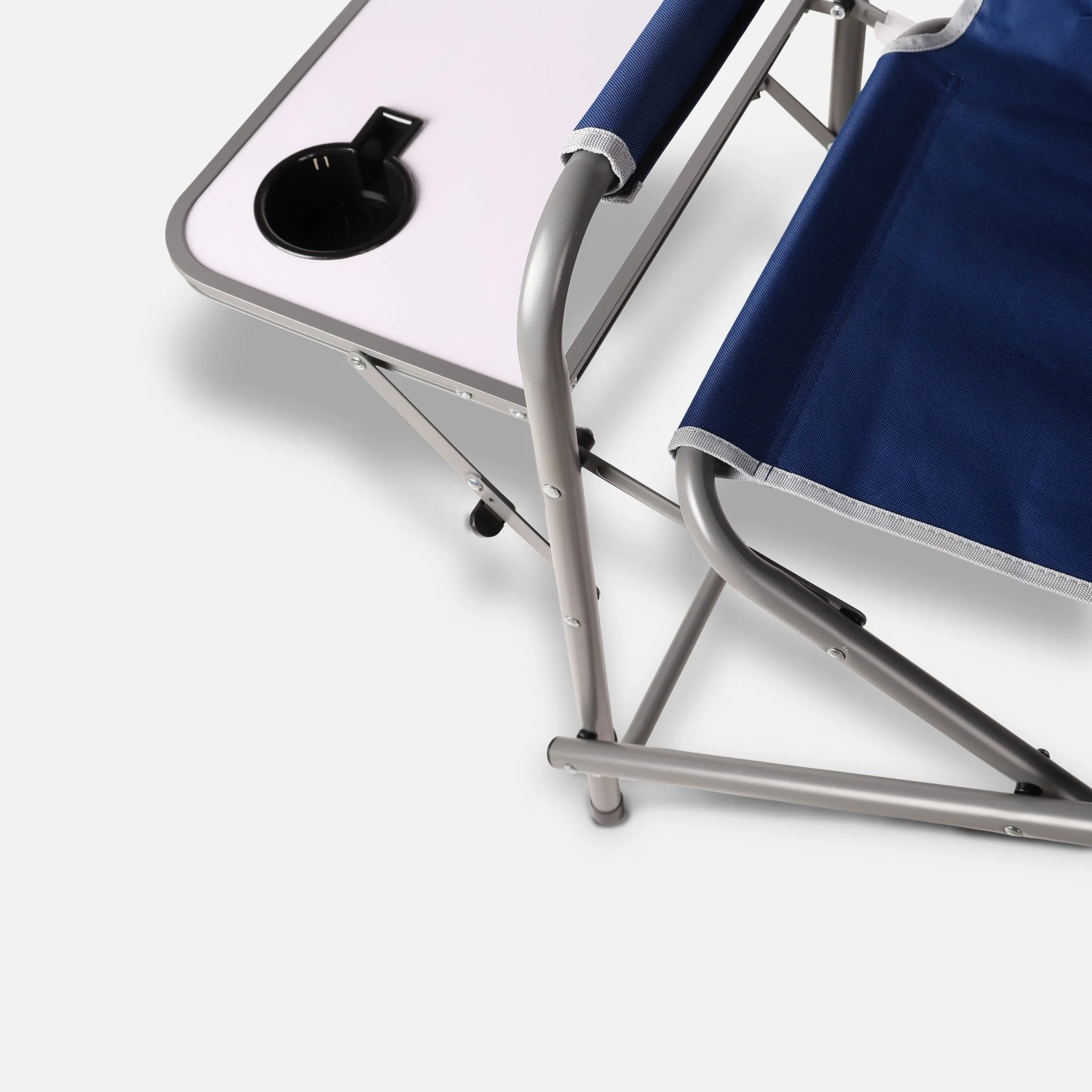 Director Camping Chair With Cup Holder And Storage Pockets - Image 4