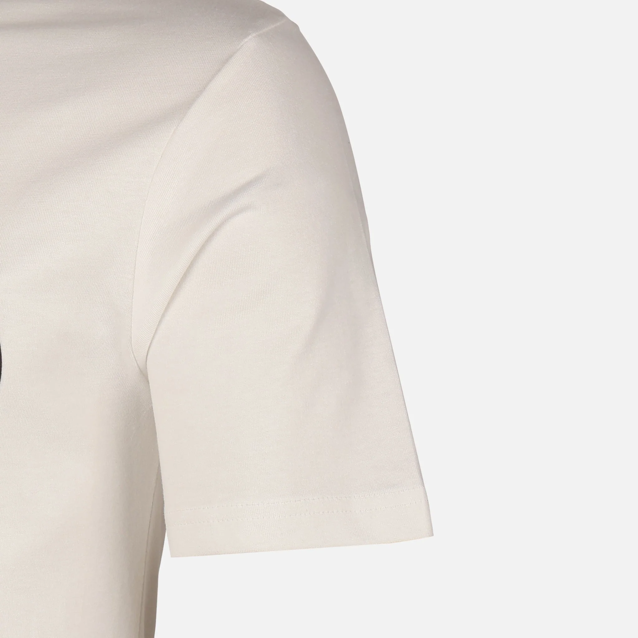 Men T-Shirt Round Neck - Image 4