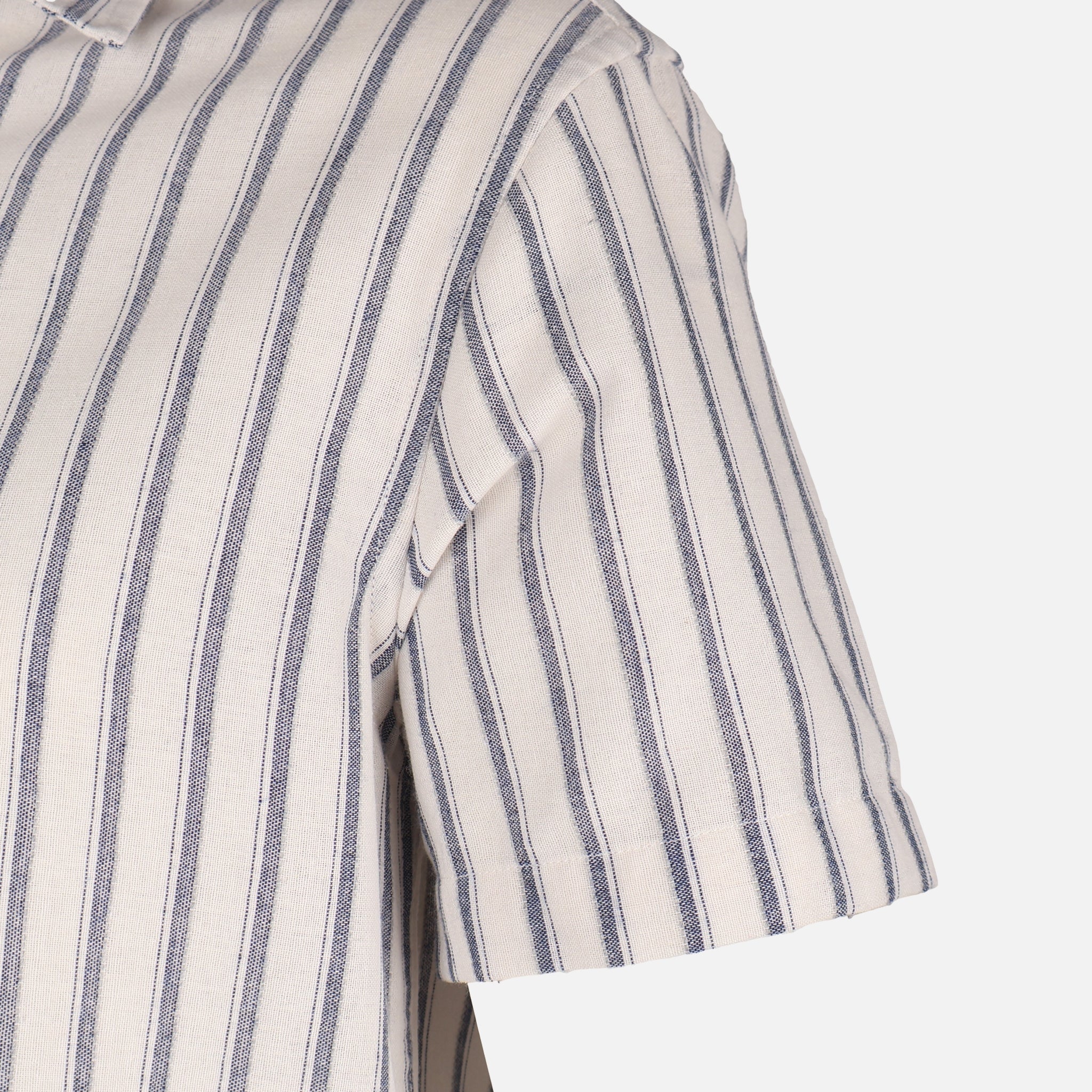 Men Woven Short Sleeve Shirt - Image 4