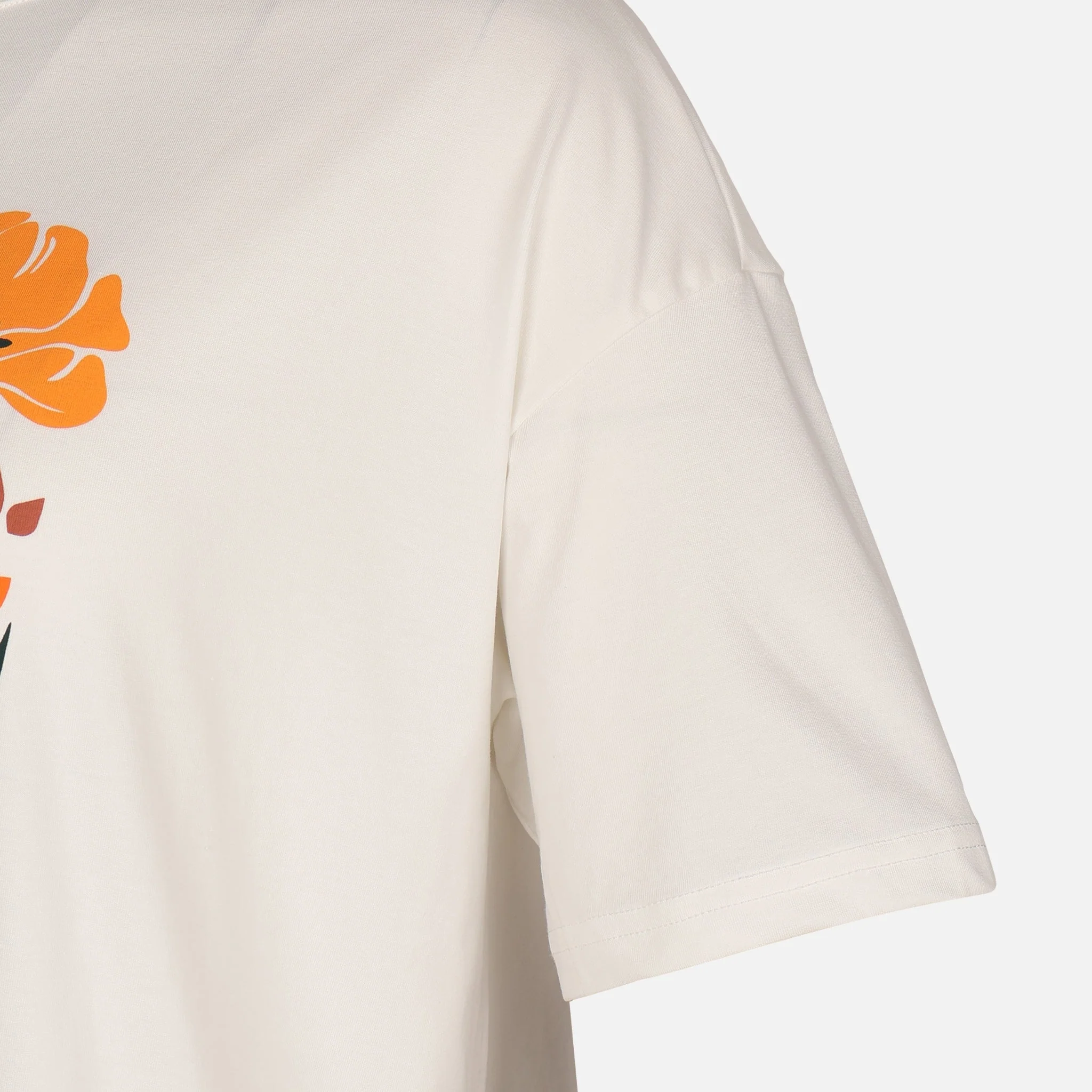 Women Oversized Fashion T-Shirt - Image 4